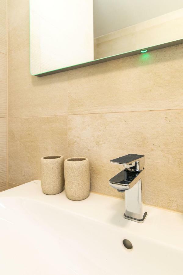 Newly Renovated, Full Equipped And Quiet Apartment 特尔纳瓦 外观 照片