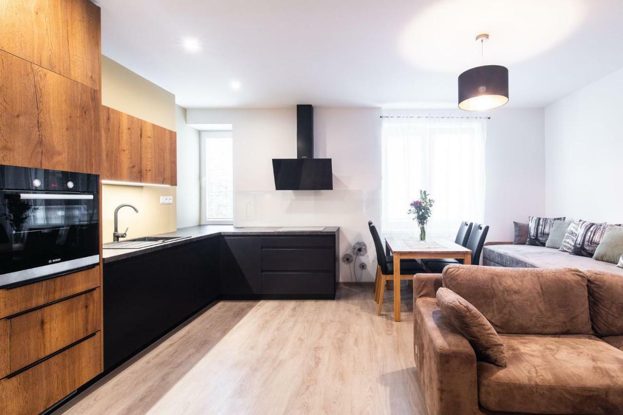 Newly Renovated, Full Equipped And Quiet Apartment 特尔纳瓦 外观 照片